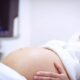 donna gravidanza esame ecografia