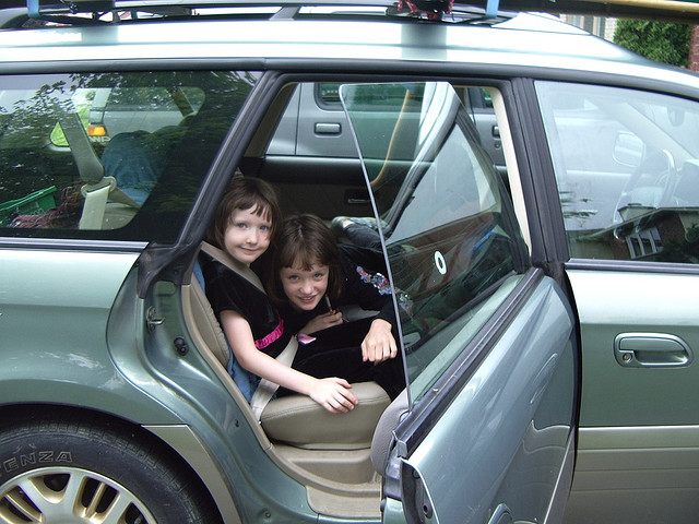 sicurezza bambini in auto