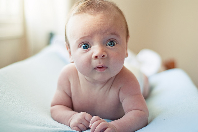 vista nel neonato a 2 mesi