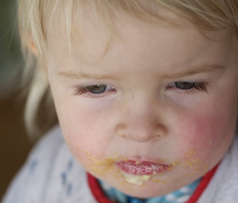 come insegnare a masticare a un bambino