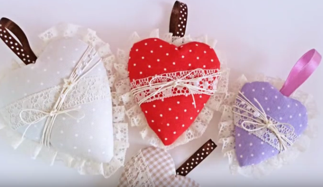 Come realizzare cuori stoffa addobbare cameretta bambini (VIDEO)