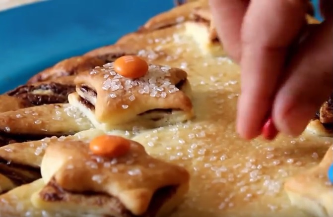 ricetta albero Natale pasta brioche da fare bambini (VIDEO)