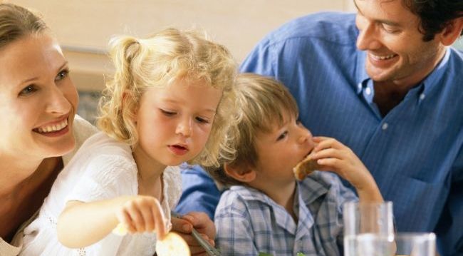 7 cose che bambini imparano tavola