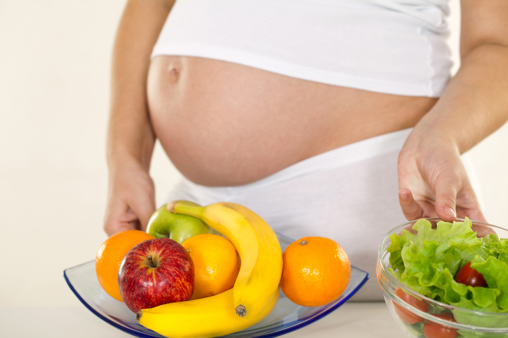 Toxoplasmosi in gravidanza: i rischi per il feto e cosa non mangiare