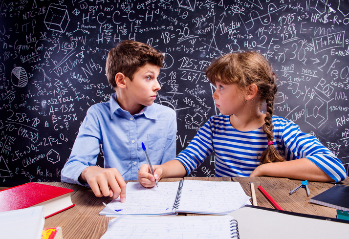 I libri della scuola media si pagano? Ecco a voi tutte le informazioni necessarie per chi comincia il nuovo ciclo di studi.