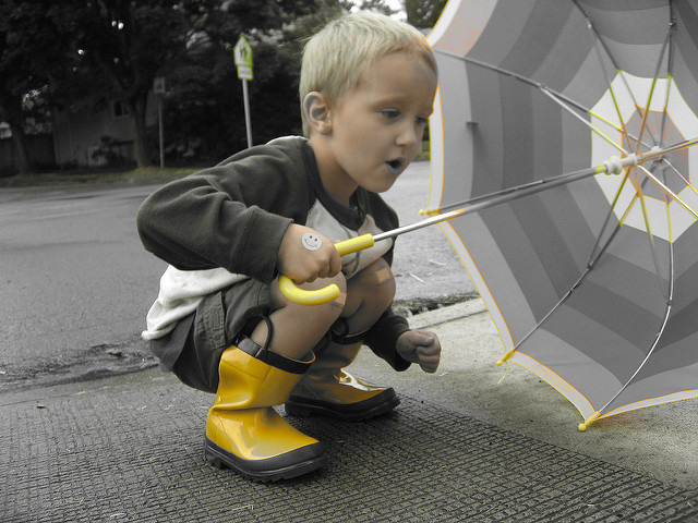 6 giochi per bambini da fare quando fuori piove