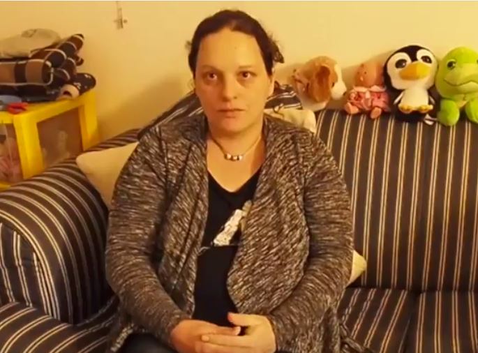 Houda Emma Kharat torna in Italia dalla mamma: era stata rapita dal padre 5 anni fa