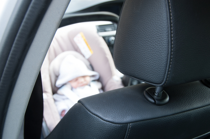 bambini dimenticati in auto