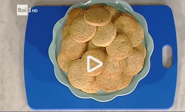 Biscotti ai 5 cereali: la video ricetta per la colazione dei bimbi