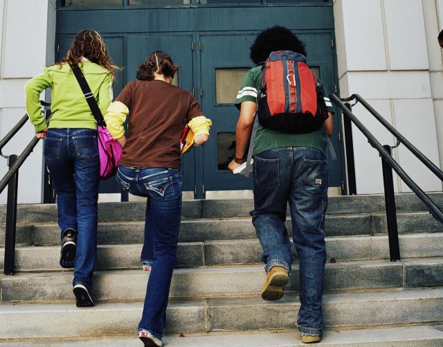 Troppi ritardi a scuola? A Genova dovranno essere recuperati