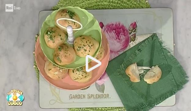 Ricette per bambini: panini farciti al formaggio, il video