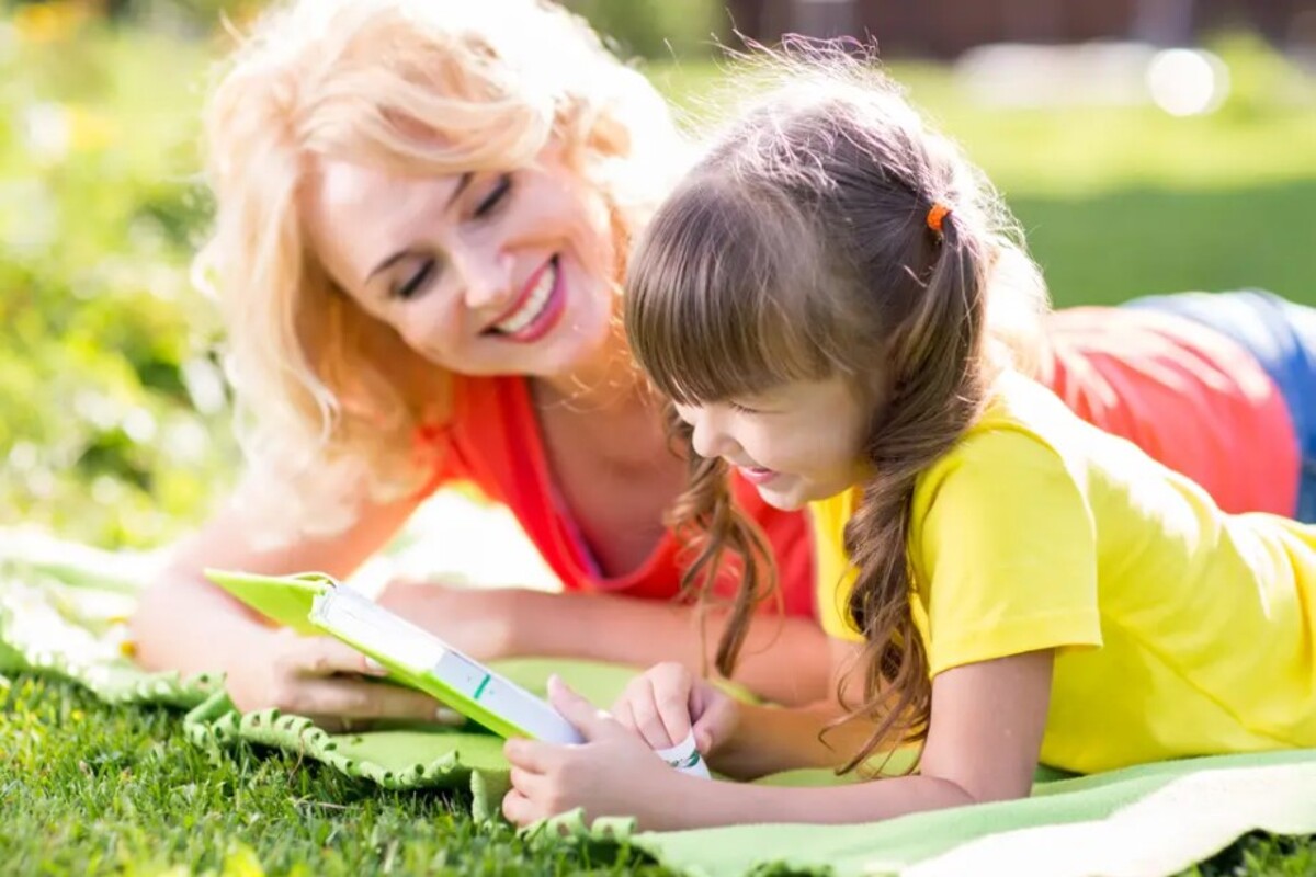 mamma figlia leggere