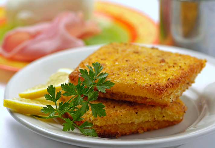 La video ricetta della mozzarella in carrozza per la cena dei bambini