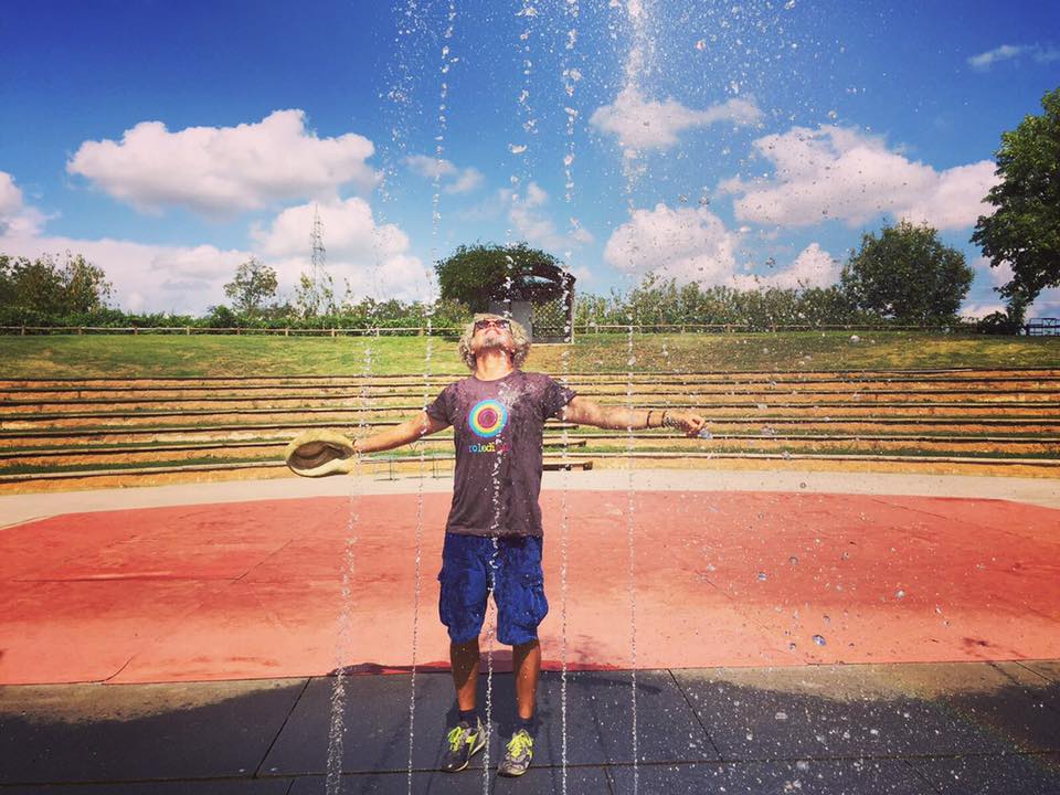 Niccolò Fabi parco giochi bimbi di Taranto