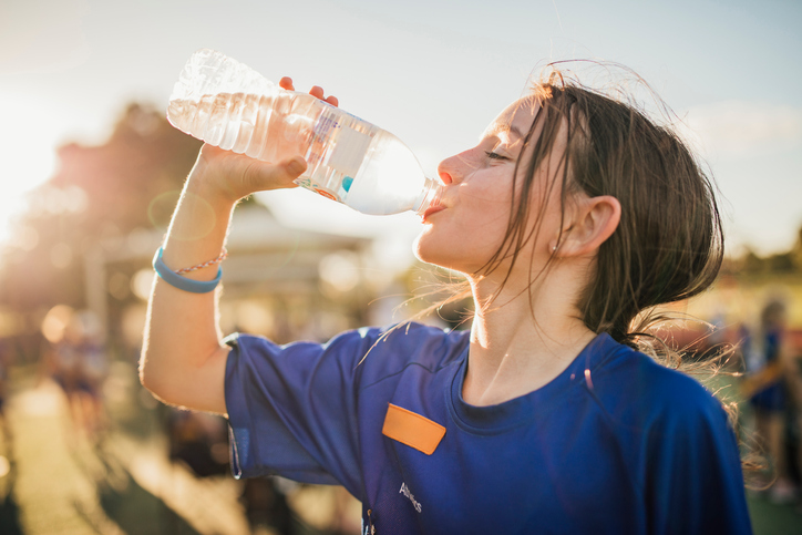 Cosa mangiare e bere in estate quando fa caldo