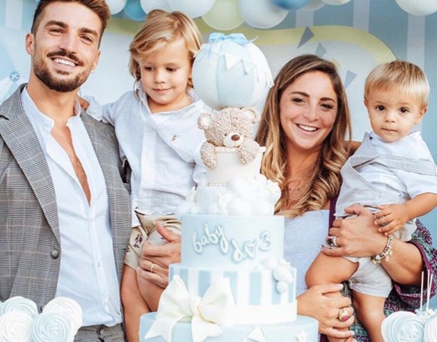 Mariano Di Vaio papà, in arrivo un altro maschietto