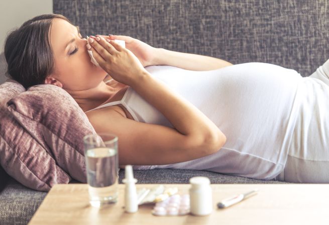 Suffumigi per raffreddore in gravidanza: come si fanno?
