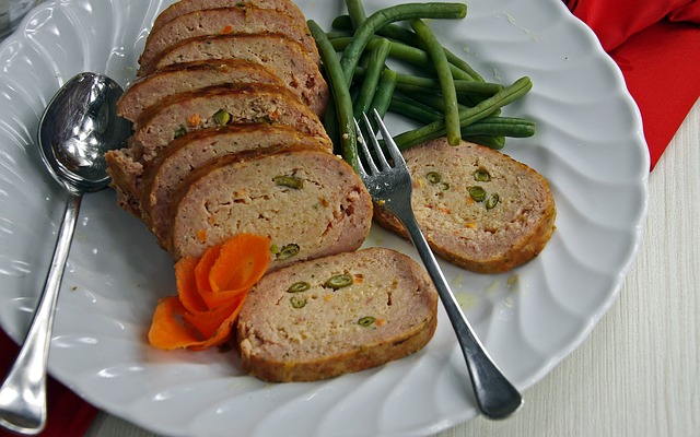 Polpettone di tonno e patate, la ricetta per la cena dei bimbi