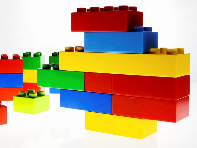 Lego lancia i mattoncini in Braille per bimbi non vedenti