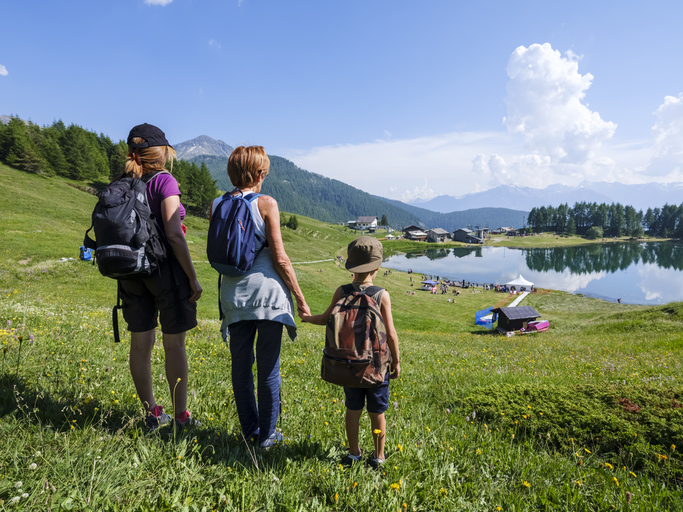 Montagna con bambini in estate in Valle d'Aosta