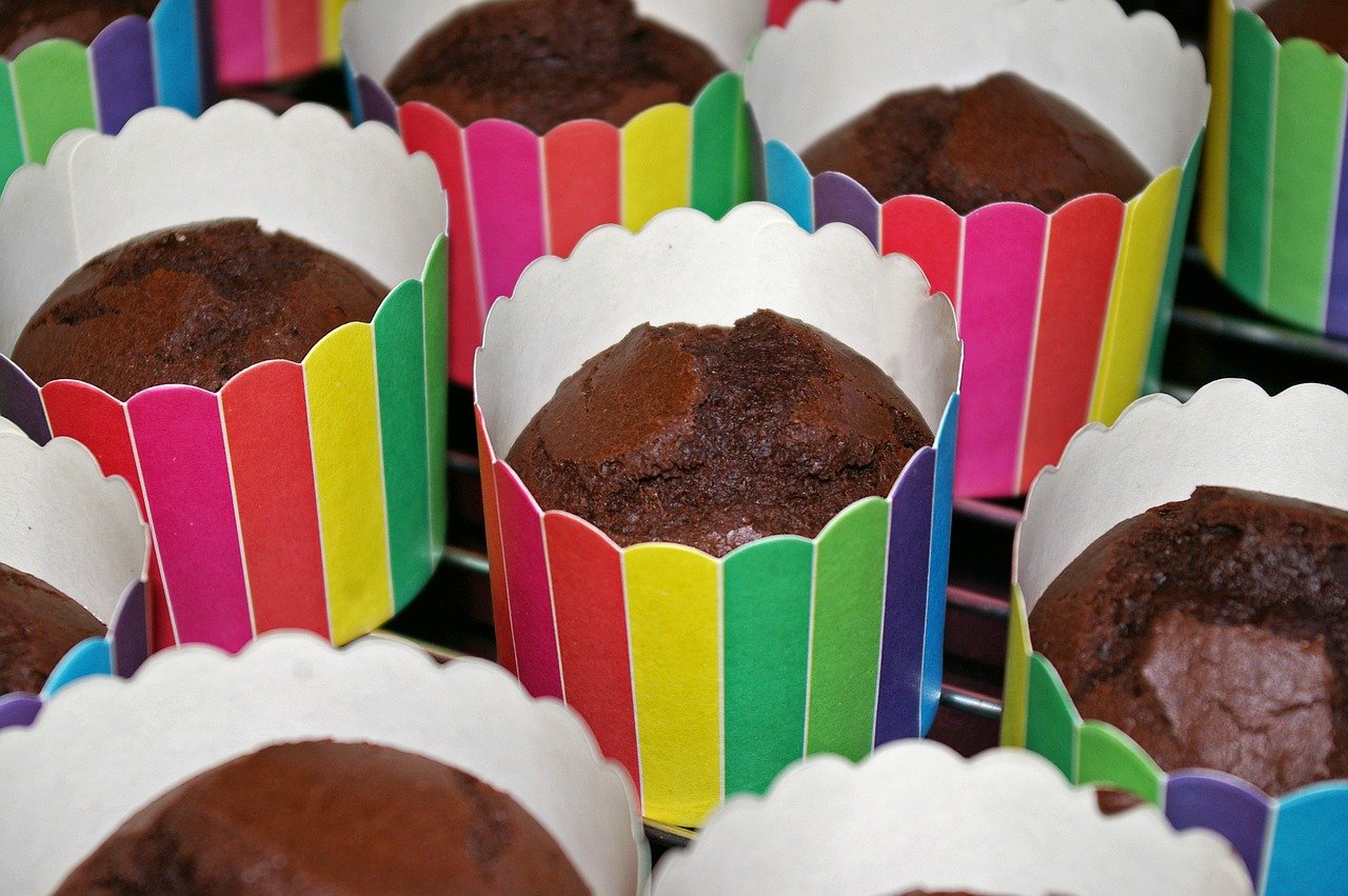 Muffin al cioccolato con cuore di Nutella, la ricetta che piace ai bambini