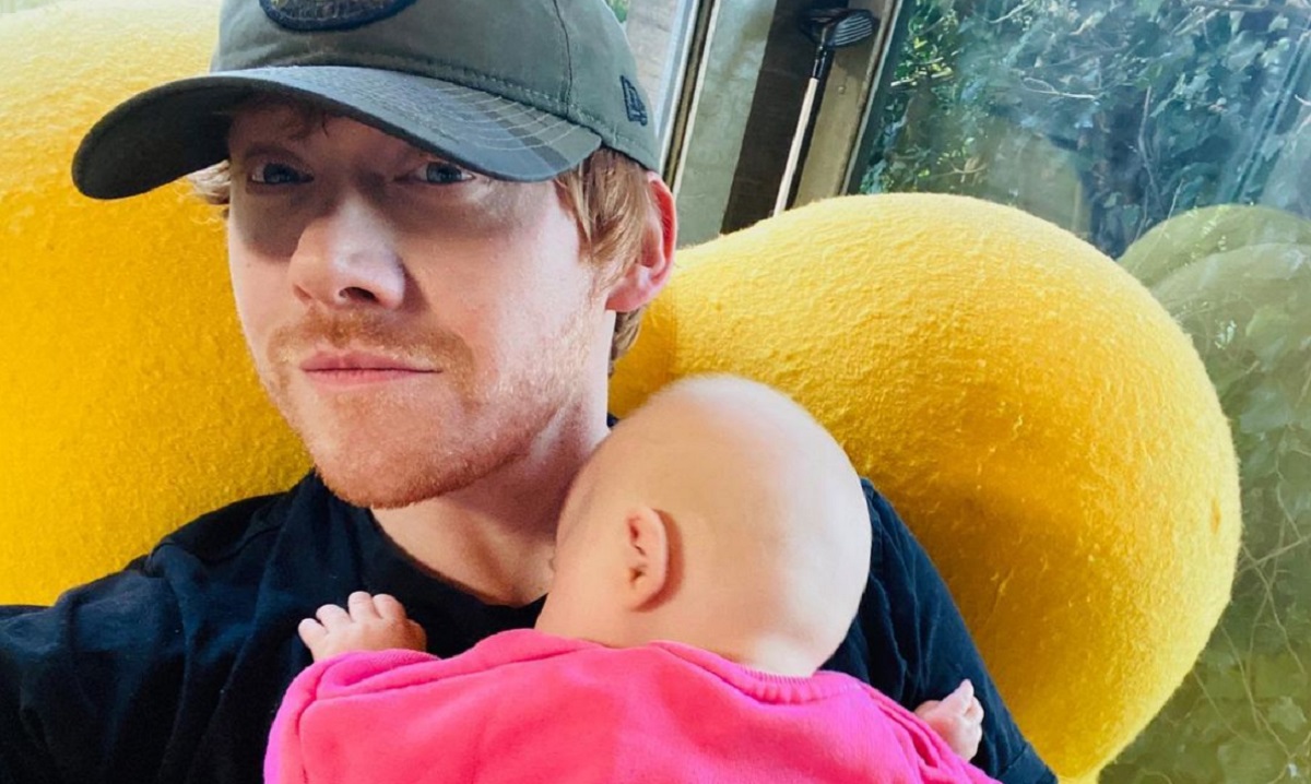 Rupert Grint di "Harry Potter" presenta sua figlia su Instagram