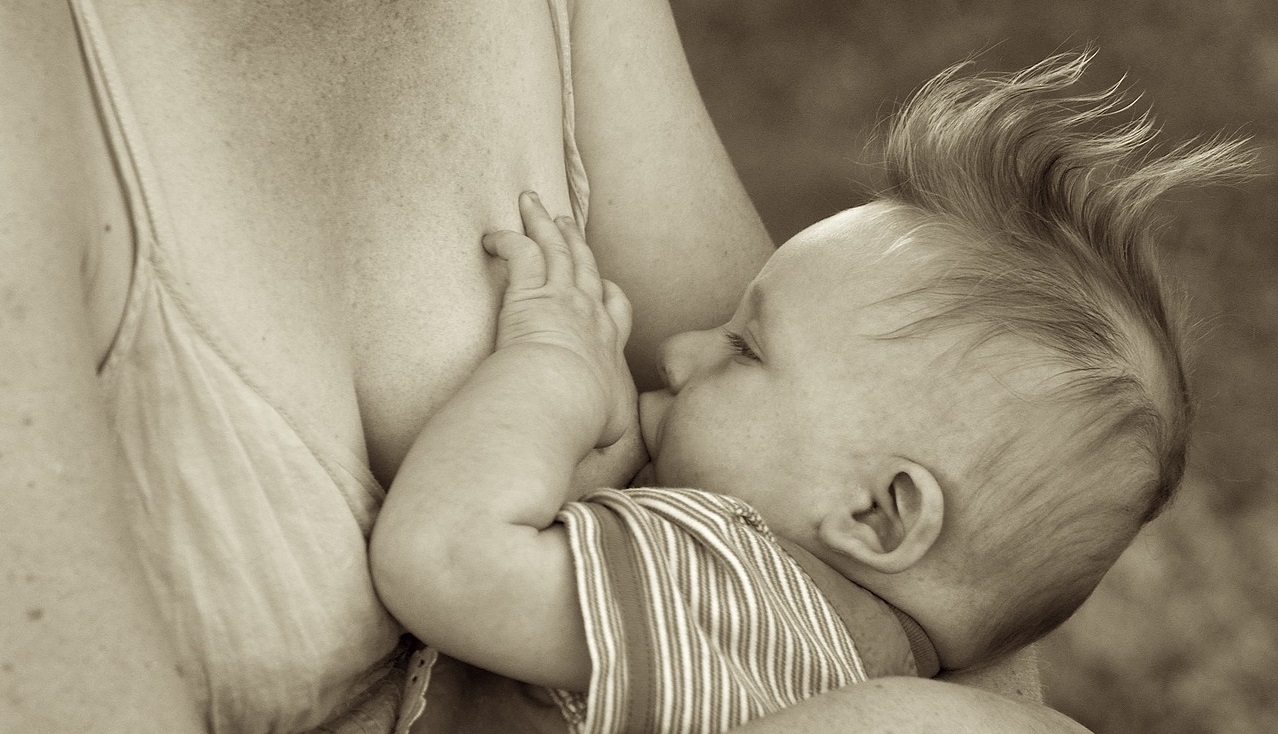 bambini allattati al seno sviluppano un sistema immunitario più forte