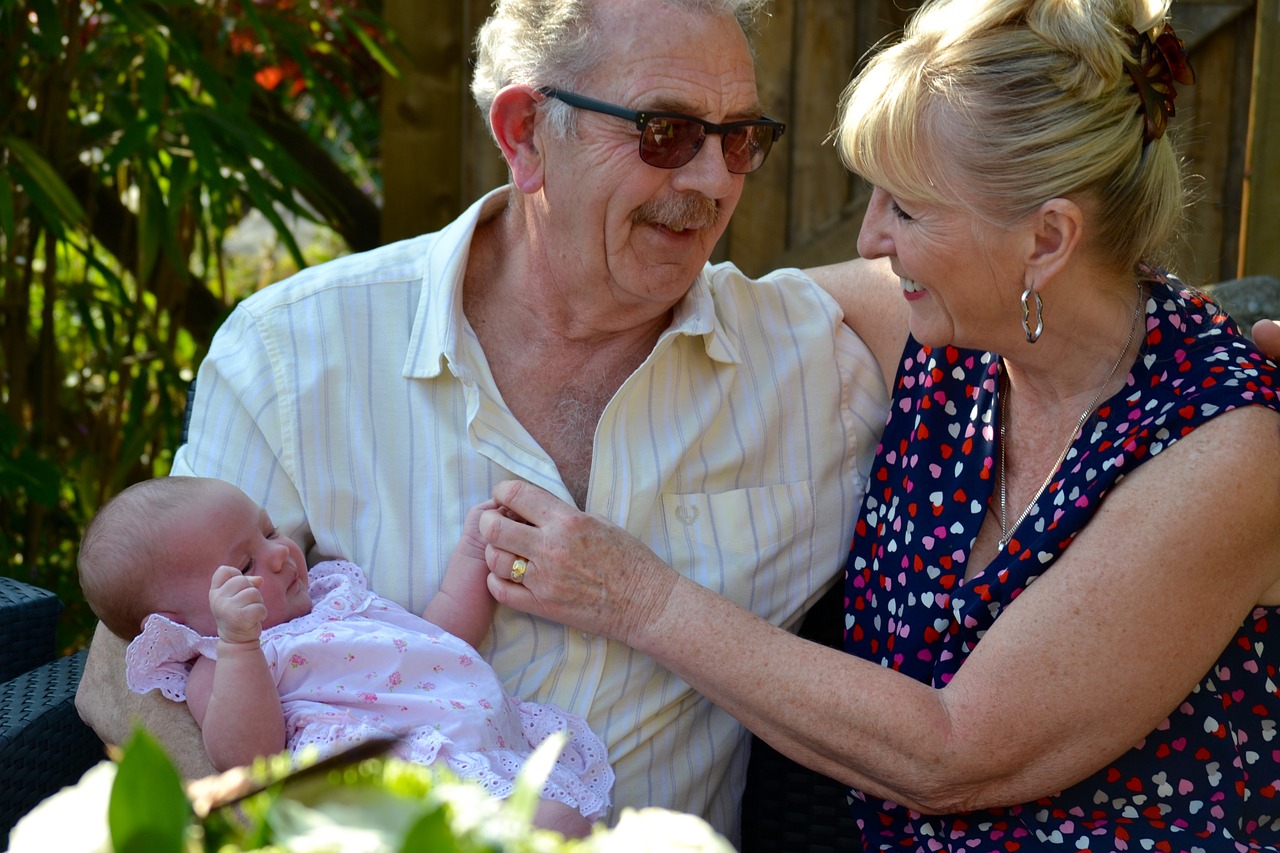 Auguri per la Festa dei nonni, i più belli da dedicare