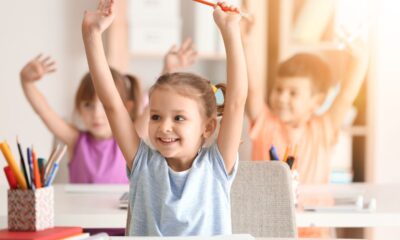 Bambina a scuola