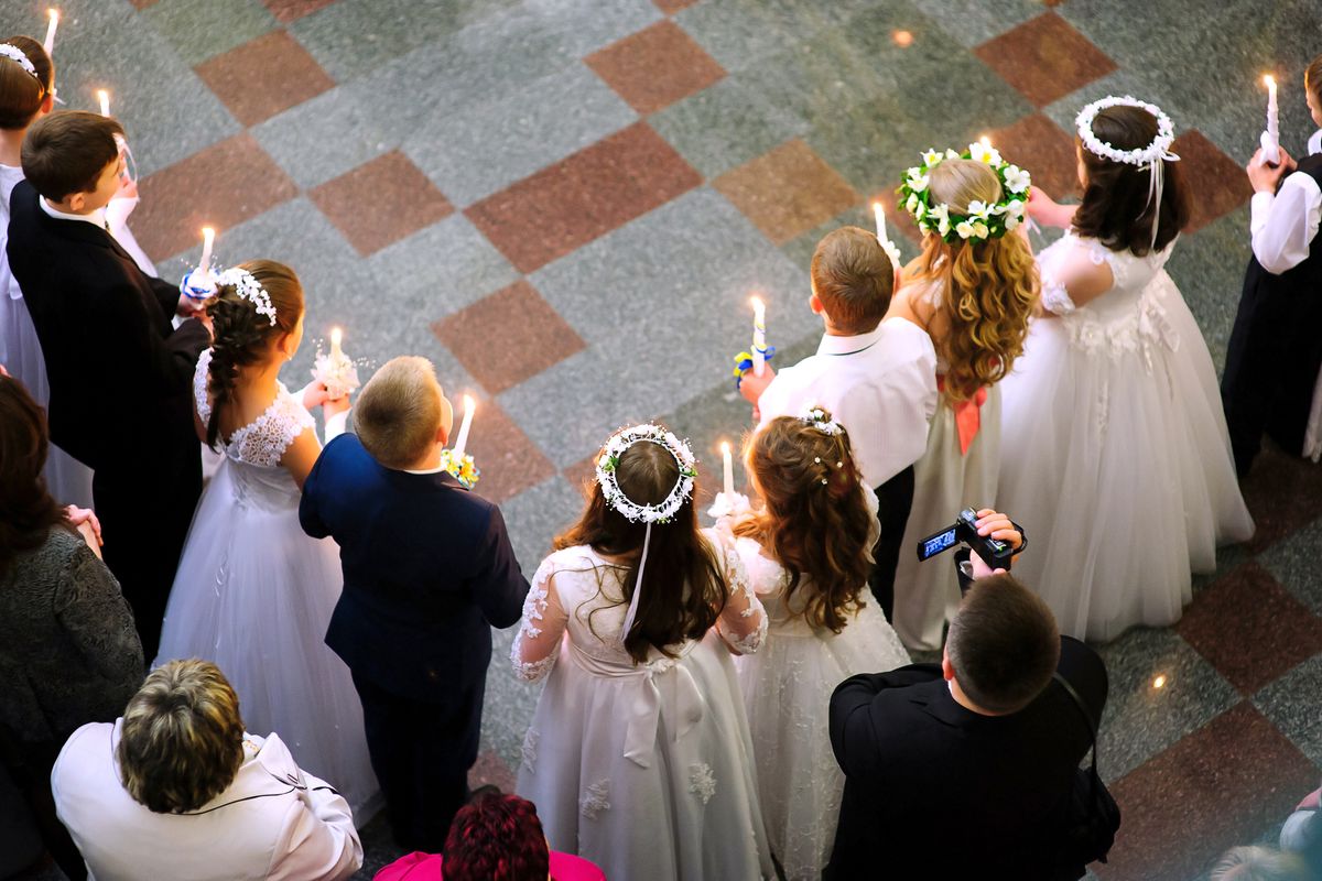 bambini chiesa comunione