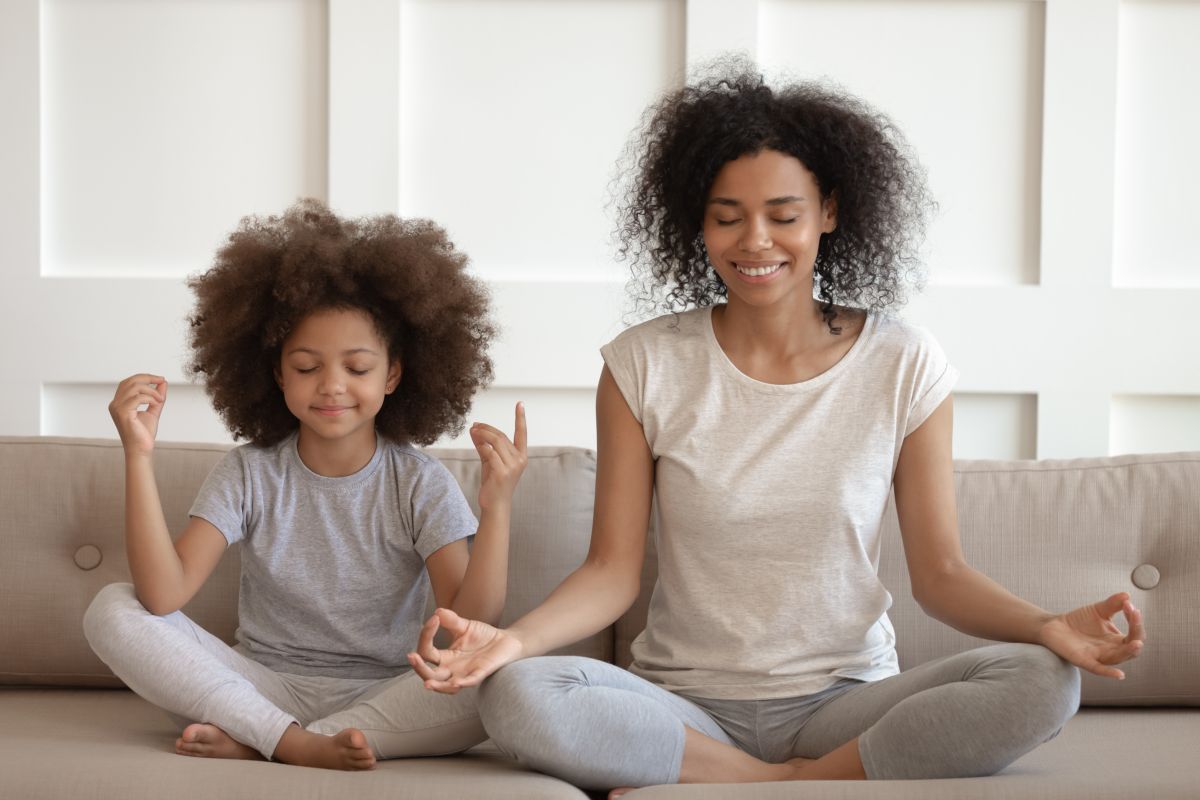 mamma figlia meditazione yoga