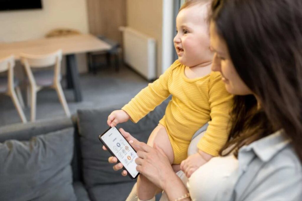 Mamma utilizzo smartphone