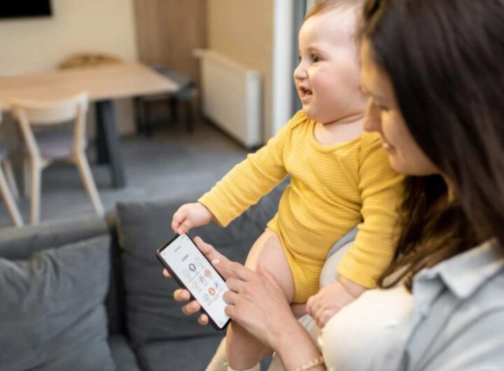Mamma utilizzo smartphone
