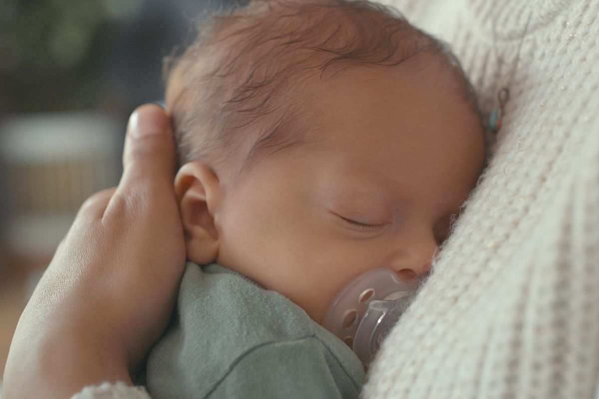 far dormire i bimbi coi rumori bianchi