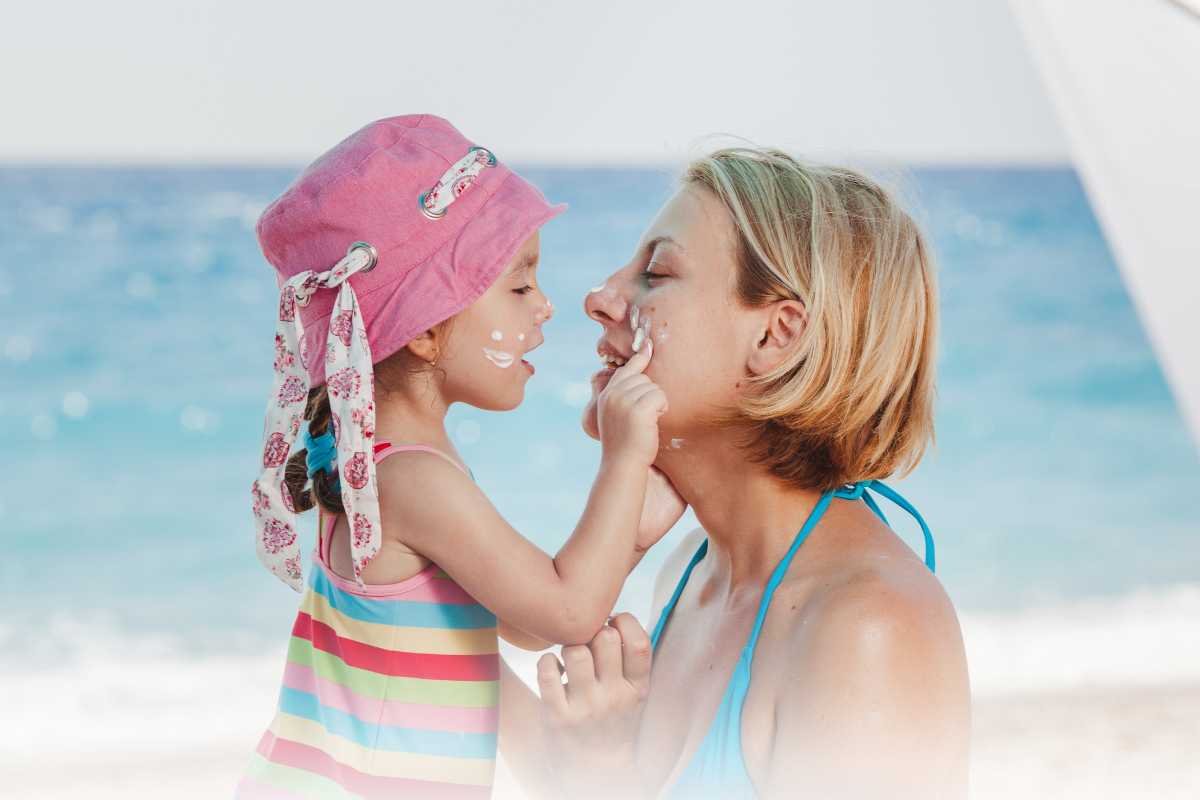 Proteggere bambini dal sole